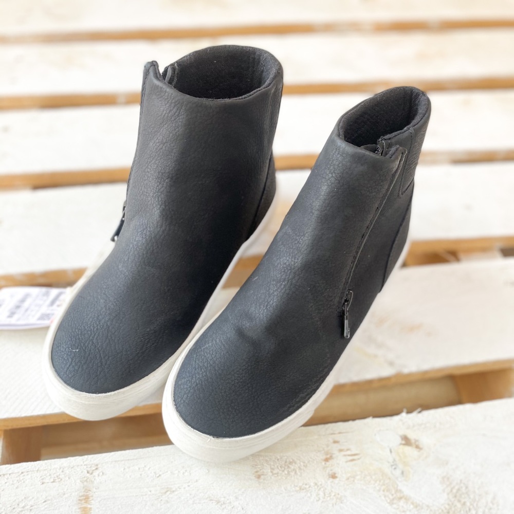 Zara boy black shoes size 2/3